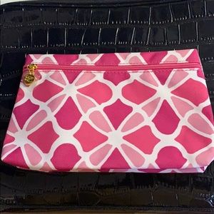 💰3for$25! Pretty in Pink “Floral Makeup Bag”!